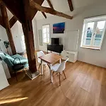 Apartment Leben Im Denkmal - Ganz Modern *